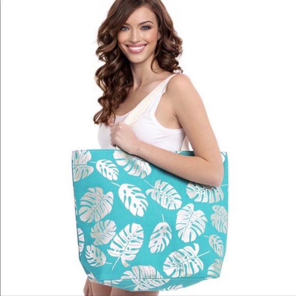 π₯Host Pickπ₯Large Silver Leaf Turquoise Tote - Picture 2 of 6